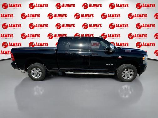 Diamond Black Crystal Pearlcoat 2024 RAM 3500 Laramie Mega Cab 4x4 6'4' Box