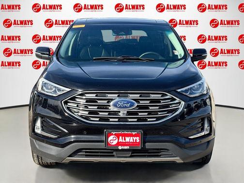 AGATE BLACK METALLIC 2020 Ford Edge Titanium