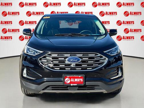 AGATE BLACK METALLIC 2020 Ford Edge Titanium