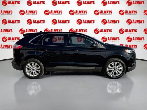 AGATE BLACK METALLIC 2020 Ford Edge Titanium
