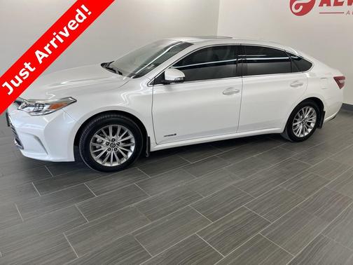 2018 Toyota Avalon Hybrid Limited