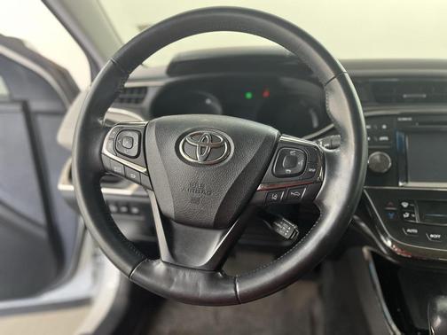 2018 Toyota Avalon Hybrid Limited
