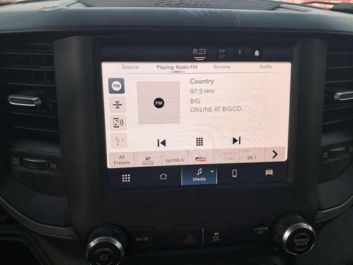 2023 RAM 3500 Tradesman Crew Cab 4x4 8' Box