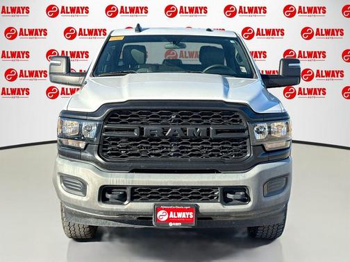 2023 RAM 3500 Tradesman Crew Cab 4x4 8' Box