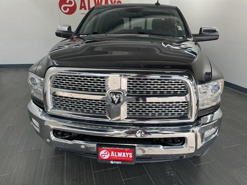 2018 RAM 2500 Laramie Crew Cab 4x4 6'4' Box