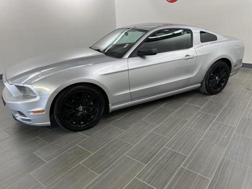 2013 Ford Mustang V6