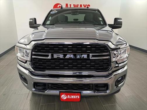 2023 RAM 3500 Big Horn Crew Cab 4x4 6'4' Box