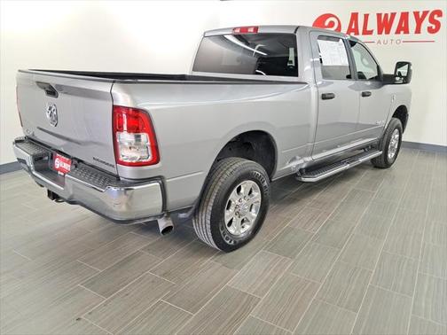 2023 RAM 3500 Big Horn Crew Cab 4x4 6'4' Box