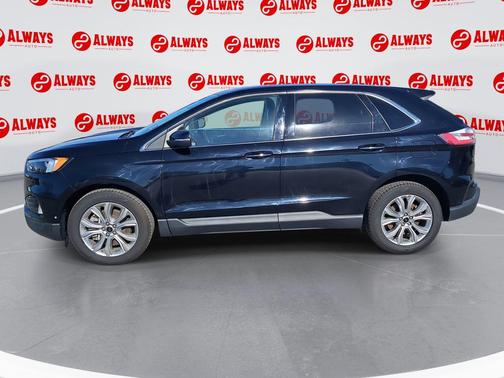 2023 Ford Edge Titanium