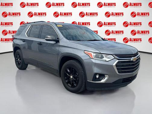 Satin Steel Metallic 2020 Chevrolet Traverse LT Cloth