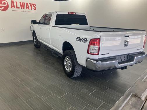 2022 RAM 2500 Big Horn Crew Cab 4x4 8' Box