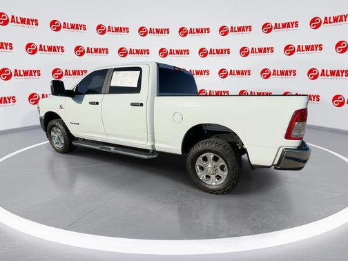 2023 RAM 2500 Big Horn Crew Cab 4x4 6'4' Box