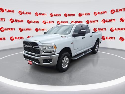 2023 RAM 2500 Big Horn Crew Cab 4x4 6'4' Box