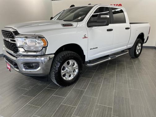 2023 RAM 2500 Big Horn Crew Cab 4x4 6'4' Box