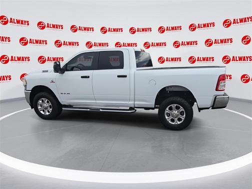 2023 RAM 2500 Big Horn Crew Cab 4x4 6'4' Box