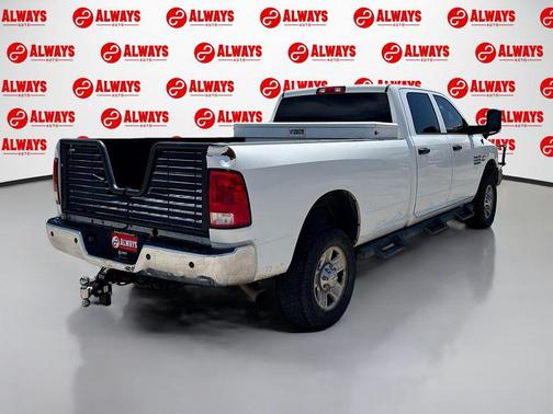 Bright White Clearcoat 2018 RAM 2500 Tradesman Crew Cab 4x4 8' Box