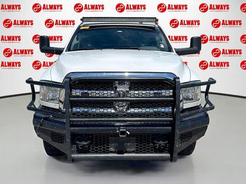 Bright White Clearcoat 2018 RAM 2500 Tradesman Crew Cab 4x4 8' Box