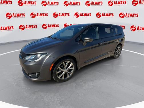 2020 Chrysler Pacifica Touring