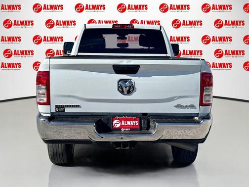 2024 RAM 2500 Big Horn Crew Cab 4x4 8' Box