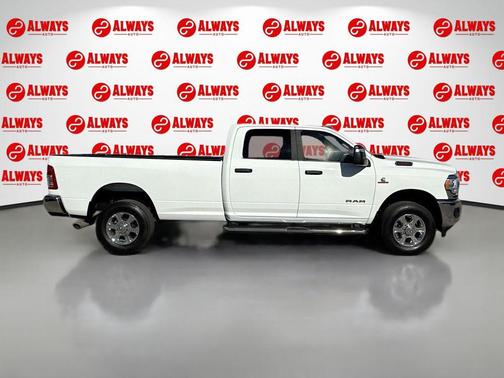 2024 RAM 2500 Big Horn Crew Cab 4x4 8' Box