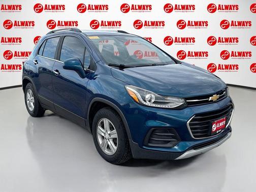 Pacific Blue Metallic 2020 Chevrolet Trax LT