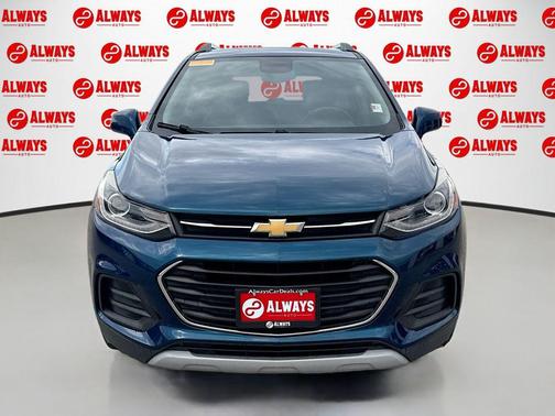 Pacific Blue Metallic 2020 Chevrolet Trax LT