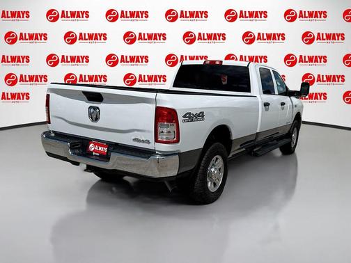 Bright White Clearcoat 2022 RAM 2500 Tradesman Crew Cab 4x4 8' Box