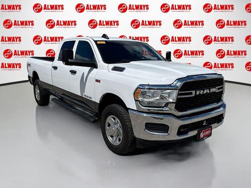 Bright White Clearcoat 2022 RAM 2500 Tradesman Crew Cab 4x4 8' Box
