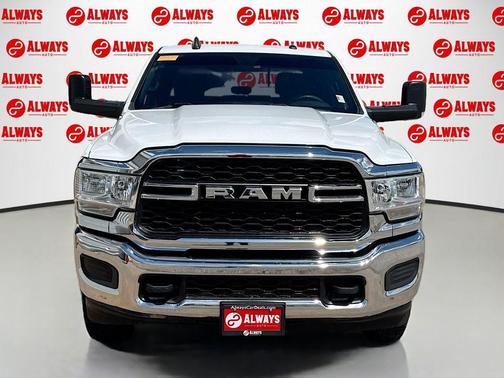 Bright White Clearcoat 2022 RAM 2500 Tradesman Crew Cab 4x4 8' Box