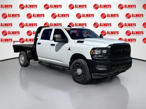 2023 RAM 2500 Tradesman Crew Cab 4x4 8' Box