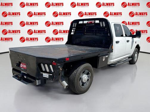 Bright White Clearcoat 2023 RAM 2500 Tradesman Crew Cab 4x4 8' Box