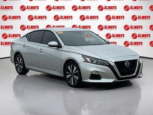Brilliant Silver Metallic 2021 Nissan Altima 2.5 SV