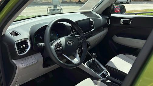2023 Hyundai VENUE SEL