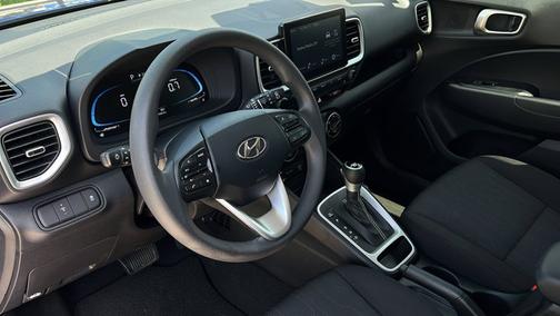 2024 Hyundai VENUE SE