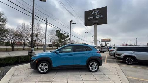 2023 Hyundai KONA SEL