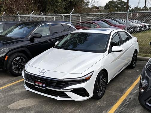 2025 Hyundai ELANTRA SEL Convenience
