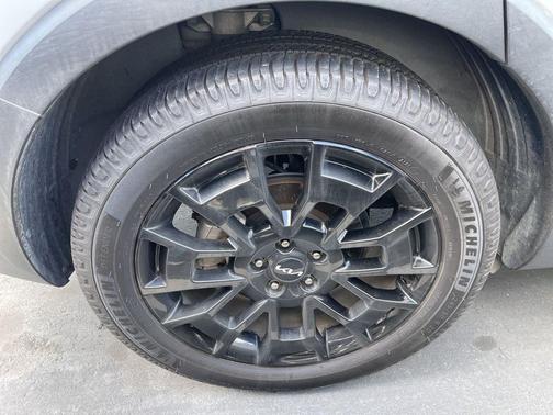 Wolf Gray 2022 Kia Telluride SX