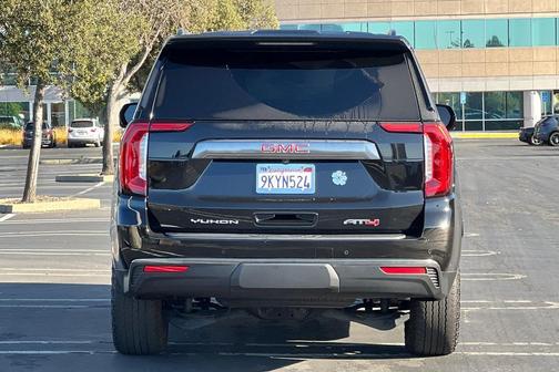 2024 GMC Yukon 4WD AT4