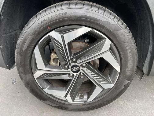 Phantom Black 2022 Hyundai TUCSON Limited