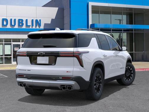 Polar White Tricoat 2026 Chevrolet Traverse AWD Z71