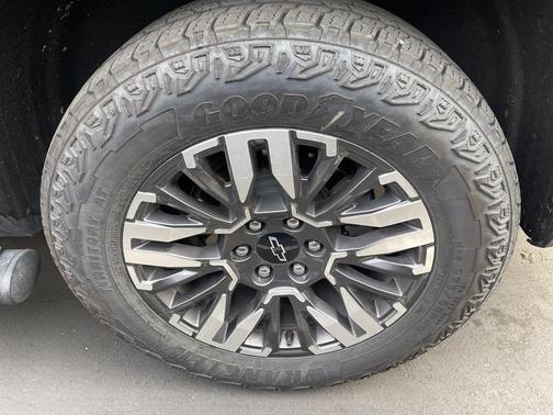 2025 Chevrolet Tahoe 4WD Z71