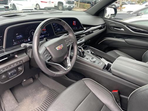 2023 Cadillac Escalade Sport