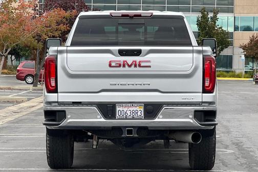2023 GMC Sierra 2500 SLT