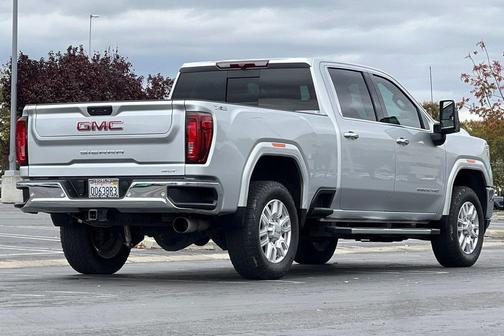 2023 GMC Sierra 2500 SLT