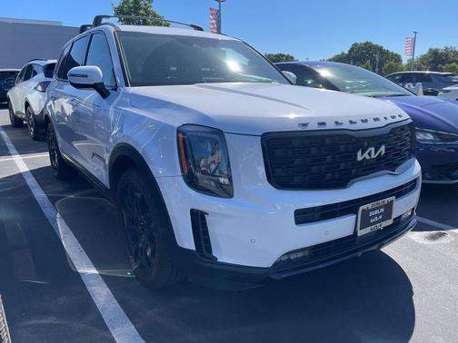 Glacial White Pearl 2022 Kia Telluride SX