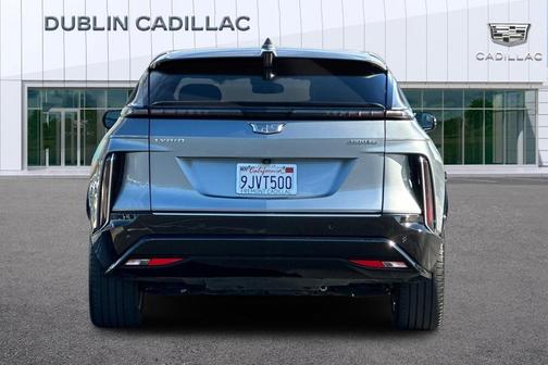 Argent Silver Metallic 2024 Cadillac LYRIQ Luxury