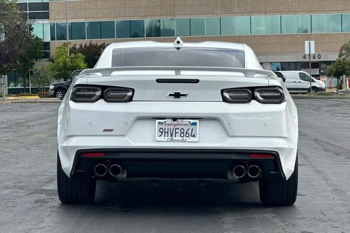 Summit White 2023 Chevrolet Camaro 2SS