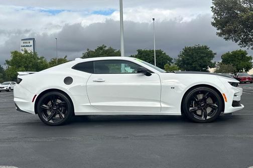 Summit White 2023 Chevrolet Camaro 2SS