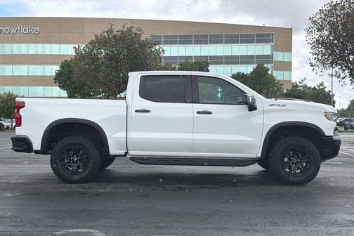 Summit White 2025 Chevrolet Silverado 1500 ZR2