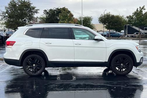 2019 Volkswagen Atlas 3.6L SEL Premium